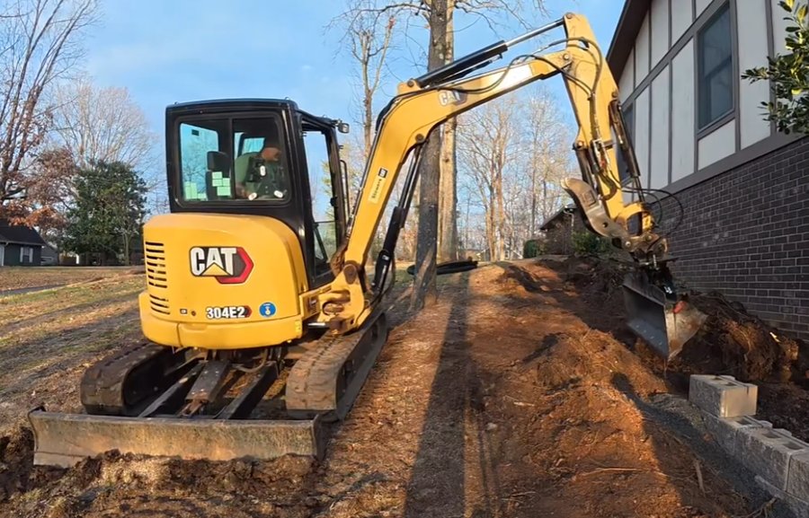 CAT 304 Excavator